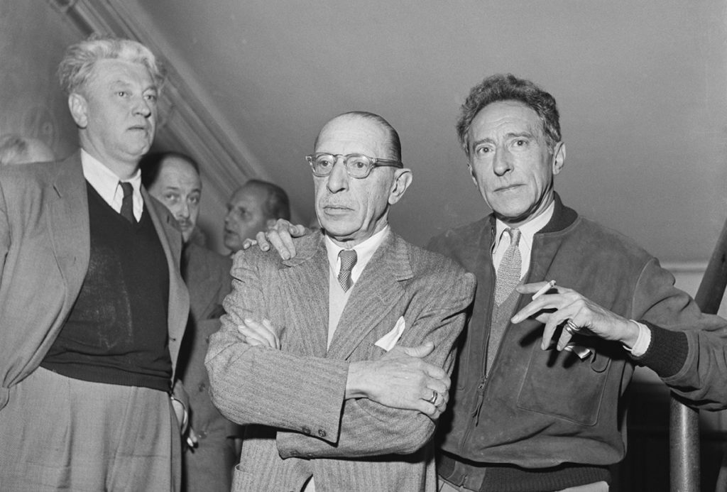 Nicolas Nabokov, Igor Stravinsky et Jean Cocteau au Théâtre, 1952 © Sabine Weiss